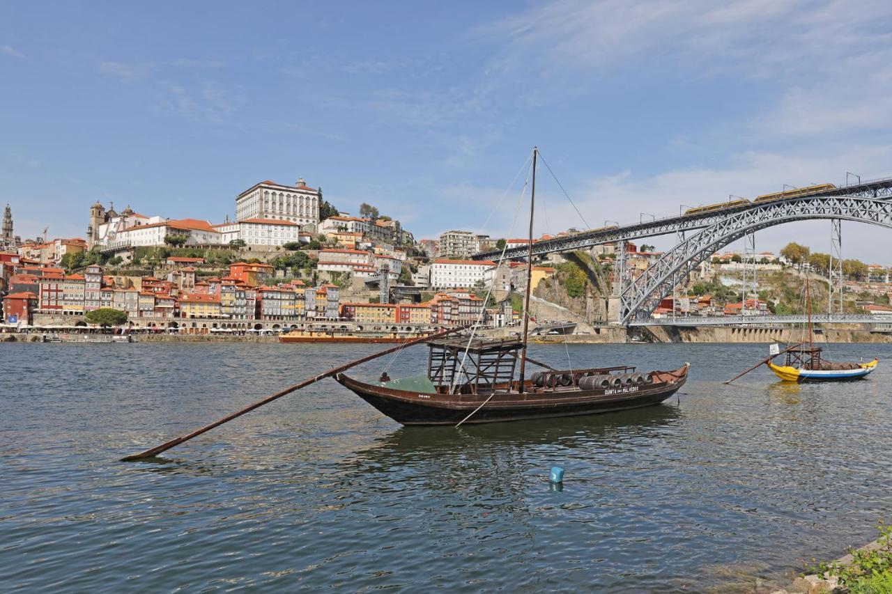 Flh Porto Spacious Apartment With Balcony Exterior photo