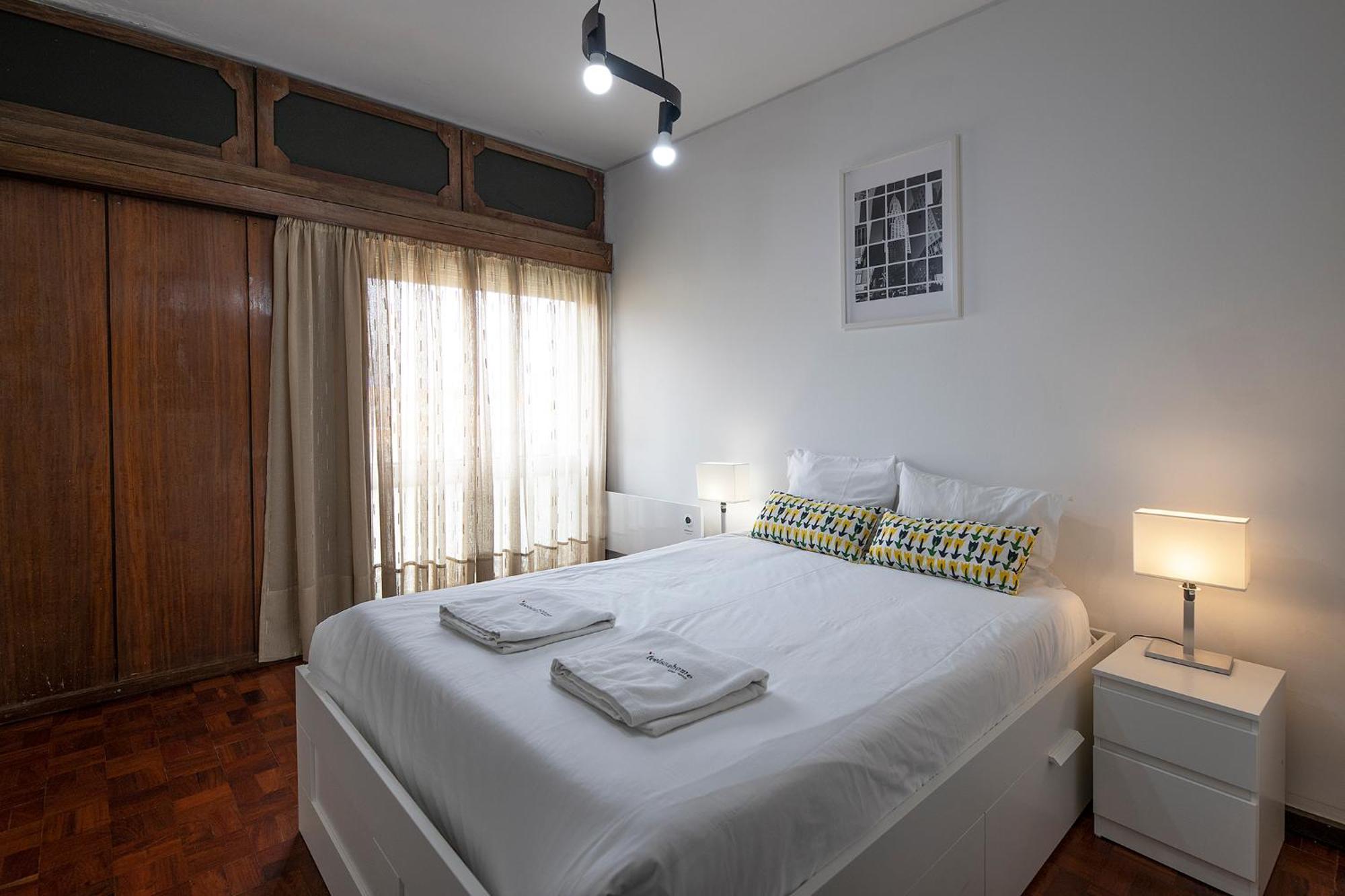 Flh Porto Spacious Apartment With Balcony Exterior photo